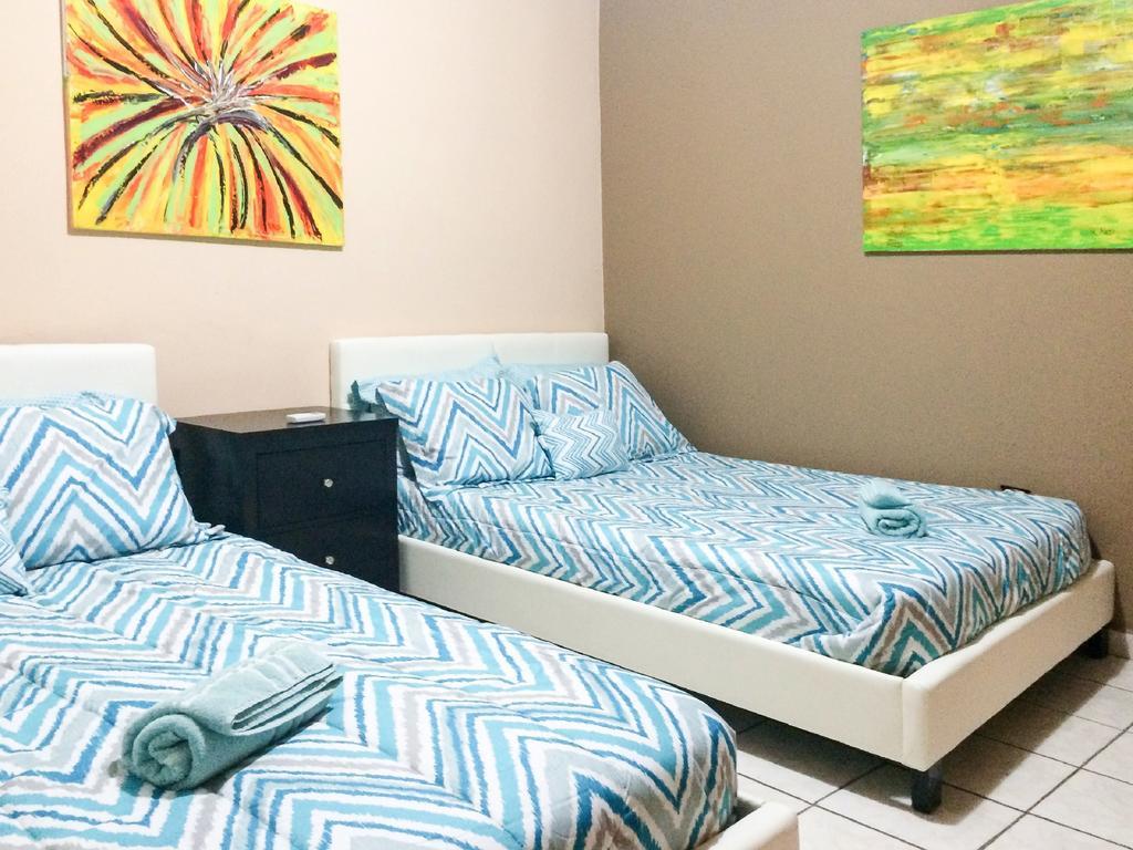 Islote Coastal Express Inn & Suites #1 At 681 Ocean Drive חדר תמונה